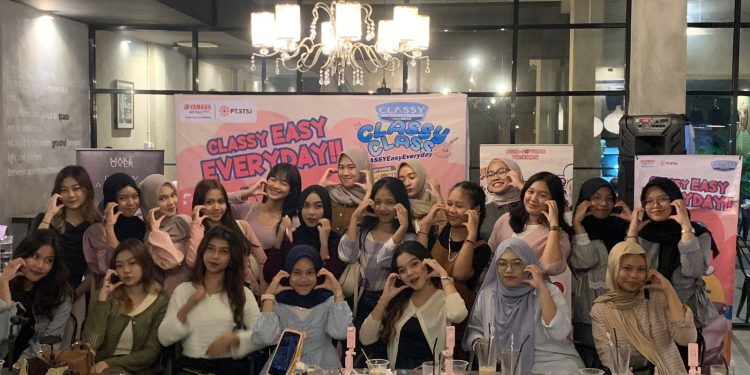 Event Bikin Gantungan Kunci Sukses Digelar, Fun-Loving Friend dan Yamaha Classy Bakal Hadirkan Mirror Painting Class