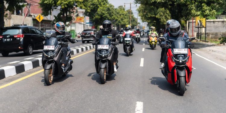 Ini Fitur Unggulan NMAX NEO yang Bikin Berkendara Tetap Optimal di Musim Hujan