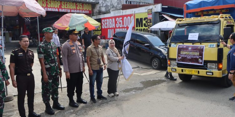 Distribusi Logistik Pemilu ke TPS, Ketua KPU HST Apresiasi Dukungan TNI-Polri