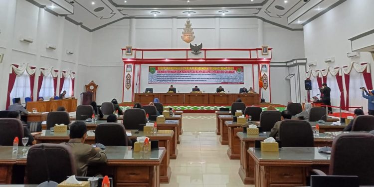 Tiga Fraksi DPRD Barsel Sepakat RAPBD 2025 Dibahas ke Tahap Selanjutnya
