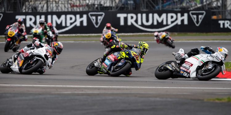 Casey Stoner Blak-blakan Tak Suka Sprint Race: Merusak MotoGP!