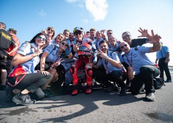 Kocak, Tim Gresini Racing Antar Marc Marquez ke Garasi Ducati Lenovo Layaknya Paket