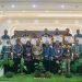 Muhidin Serahkan Anugerah ASN Provinsi Kalsel Tahun 2024
