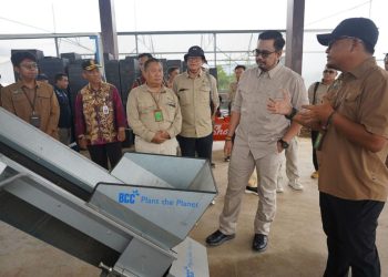 Tinjau Persemaian Liang Anggang, Wamen Kehutanan: Komitmen untuk Lingkungan Berkelanjutan