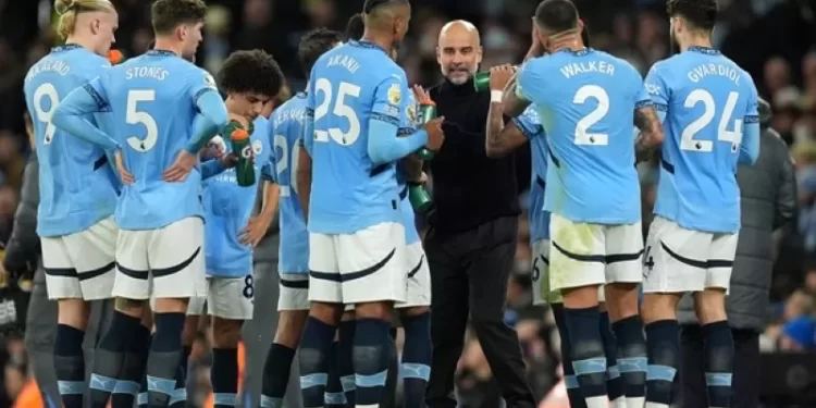 November Kelabu Manchester City