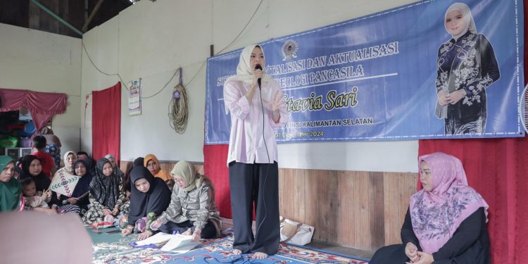 Desi Oktaviasari Ajak Warga Desa Balanti Jadi Motor Penggerak Penerapan Nilai-Nilai Pancasila