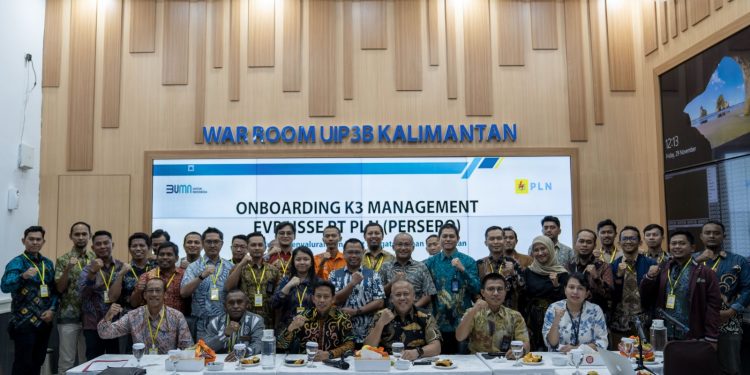 Jelang Nataru, EVP HSSE PLN Pastikan Kesiapan Sistem Keamanan Obyek Vital Kelistrikan Kalimantan Selatan