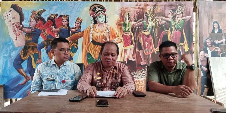 ASKS XXI di HST: Panitia Potong Sapi, Warga Barikin Gotong Royong Siapkan Beras