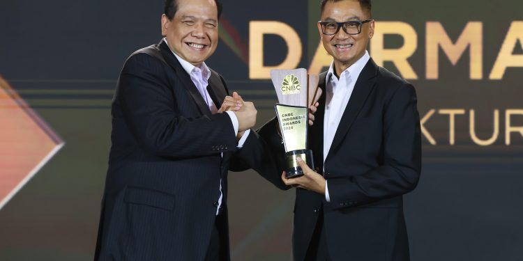 Hattrick! Dirut PLN Darmawan Prasodjo Kembali Dinobatkan Jadi CEO Of The Year 2024