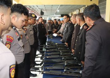 Kapolres HST Pimpin Pemeriksaan Senpi dan Amunisi