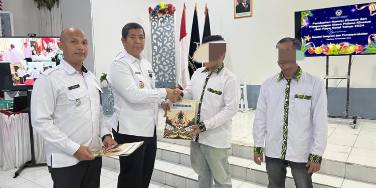 12 Warga Binaan Lapas Kotabaru Terima Remisi di Momen Natal