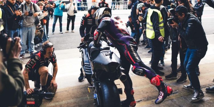 Bukan Ducati, Bos Aprilia Racing Tegaskan Pasangan Terbaik di MotoGP 2025 Itu Jorge Martin dan Marco Bezzecchi