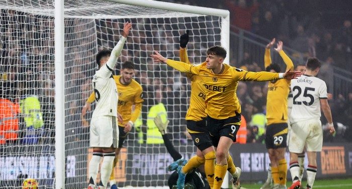 Wolves VS MU: Setan Merah Takluk 0-2, Bruno Fernandes Kartu Merah