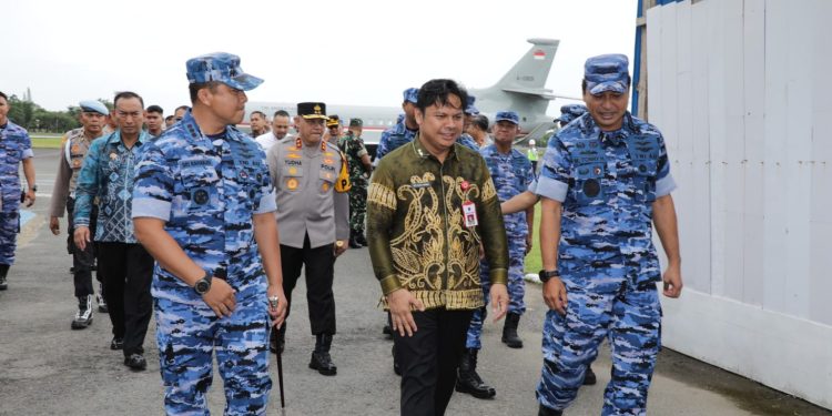 Roy Rizali Anwar Sambut Kedatangan KSAU di Syamsudin Noor Banjarbaru