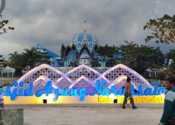 Suasana Malam di Tanbu Makin Indah dengan Lampu Hias Signature