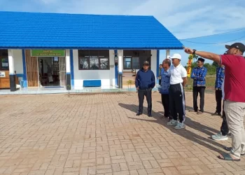 Ambo Sakka Tinjau Gedung Baru SMPN 4 Kusan Hilir