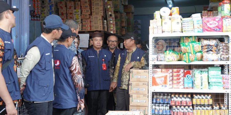 Plh Sekdaprov Bersama TPID Kalsel Sidak Harga Minyakita di Distributor, Ini Temuannya