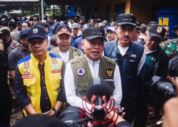 Gubernur Kalsel Ajak Dirjen Bina Marga Tinjau Lokasi Banjir