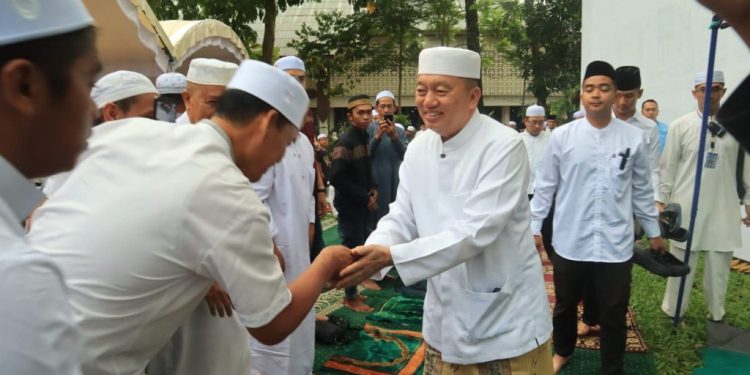 Gubernur Kalsel Berbaur Bersama Jemaah Haul Guru Sekumpul