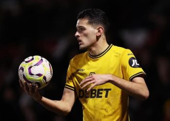 Patrick Kluivert Ragukan Kualitas Justin Hubner untuk Perkuat Timnas Indonesia pada Maret 2025?