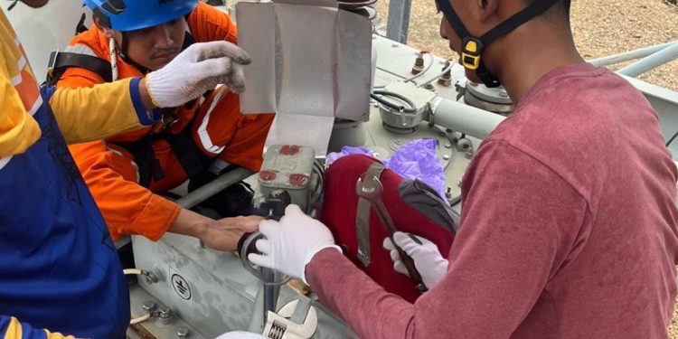 Jaga Listrik Nataru,PLN Gerak Cepat Perbaiki Kebocoran Oli Trafo Gardu Induk di Banjarmasin