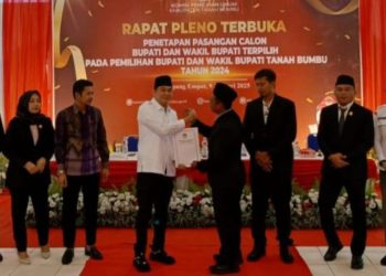 KPU Tanbu Tetapkan Andi Rudi Latif-Bahsanuddin sebagai Bupati dan Wakil Bupati Terpilih