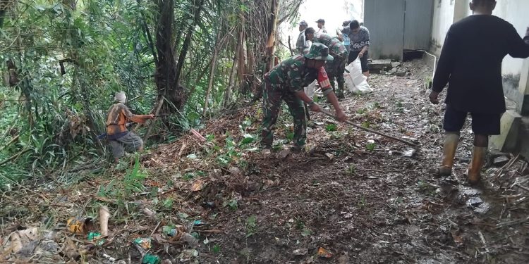 Koramil BAS Edukasi Siswa SDN Surapati tentang Pentingnya Kebersihan Lingkungan