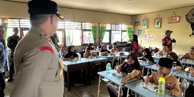Polres Kotabaru Dukung Program Ujicoba Makan Bergizi Gratis