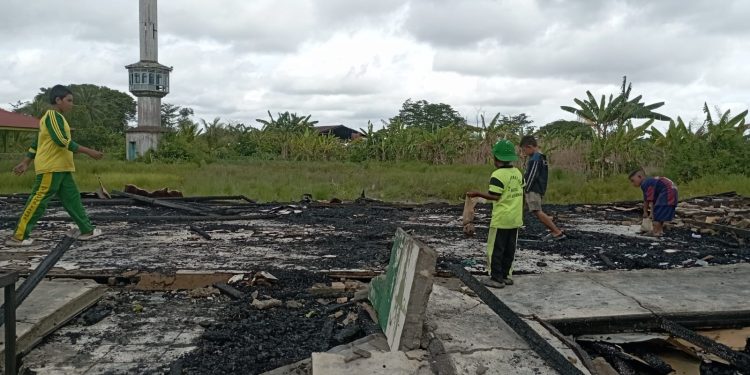 8 Ruang MTs Byna Taqwa Banjarmasin Ludes Terbakar