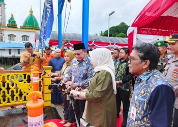 Sayed Jafar Resmikan Dermaga Terpadu di Pulau Laut Sigam