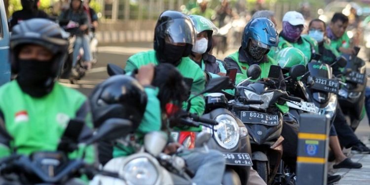 Ojol Protes Kena Potongan hingga 30%, Kemenhub Minta Komdigi Sanksi Perusahaan jika Terbukti Melanggar