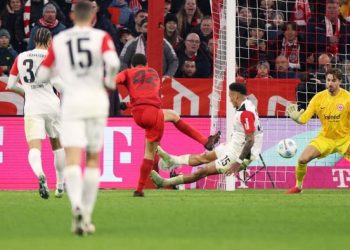 Bayern Vs Frankfurt: Pesta Gol 4-0, Die Roten Kukuh di Puncak