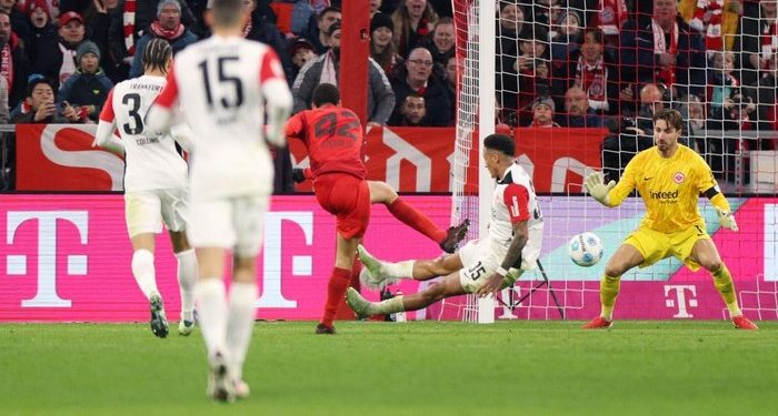 Bayern Vs Frankfurt: Pesta Gol 4-0, Die Roten Kukuh di Puncak