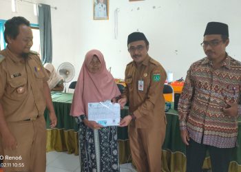 Jemput Bola, Disdukpencapil Tanbu Gelar Pelayanan Keliling di Desa Karang Rejo