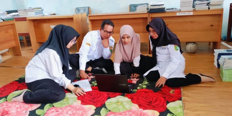 DLH Tanah Bumbu Bina Sejumlah Calon Sekolah Adiwiyata Kabupaten
