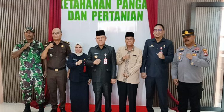 Pemkab Barsel Komitmen Tingkatkan Kualitas Pelayanan Publik