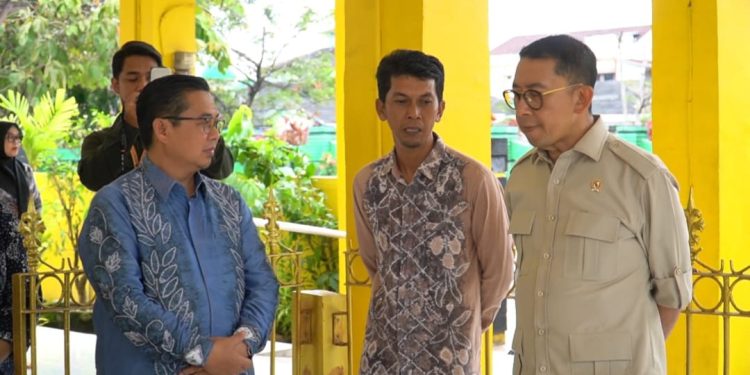 Sambangi Wisata Religi dan Budaya di Banjarmasin, Menbud RI Terpukau dengan Museum Kayuh Baimbai