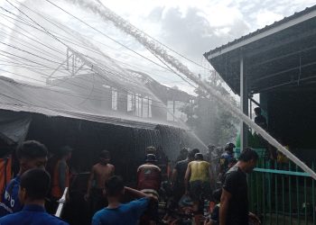 Bedakan 4 Pintu Ludes Terbakar, Terdengar Suara Ledakan