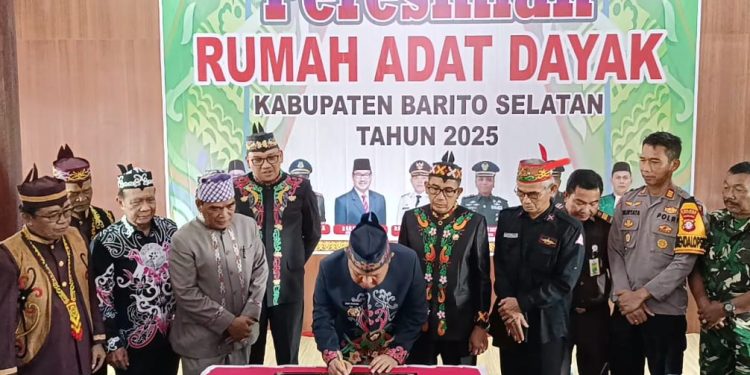 Rumah Adat Dayak Diresmikan, Simbol Identitas dan Kebanggaan Masyarakat Barsel