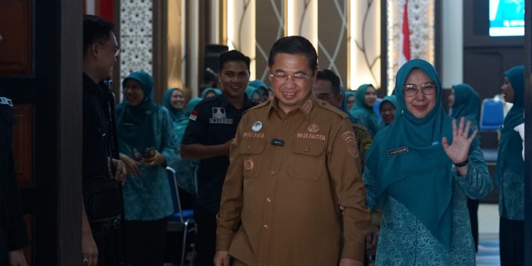 Suasana Haru Warnai Perpisahan Ketua TP PKK Bersama Kader PKK se-Kota Banjarmasin