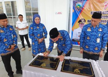 Bupati Kotabaru Resmikan Kantor Kecamatan Pulau Laut Sigam