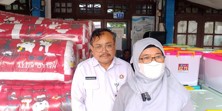 Dinsos Kapuas Salurkan Bantuan untuk Lansia dan Penyandang Disabilitas