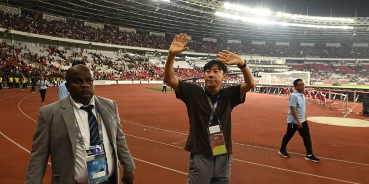 Masyarakat Indonesia Minta Shin Tae-yong Latih Timnas Indonesia U-20 Gantikan Indra Sjafri