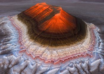 Pesona Gunung Bokty di Kazakhstan, Penampakannya bak Kue Lapis