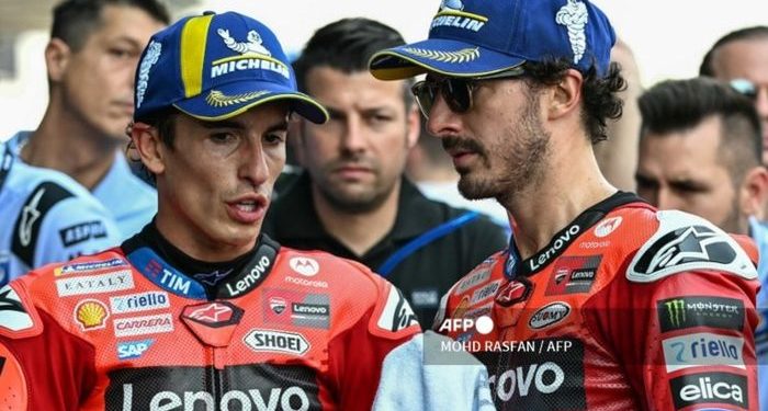 Francesco Bagnaia Perlu Waspada, Marc Marquez Terlalu Jago Ambil Hati Anggota Tim