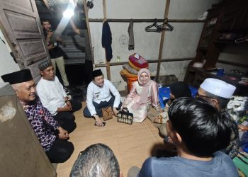 Wagub Hasnuryadi Sulaiman Serahkan Bantuan untuk Fitri