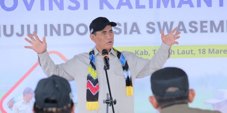 Kecewa Petani Dipersulit, Mentan Copot Pimwil Bulog Kalsel