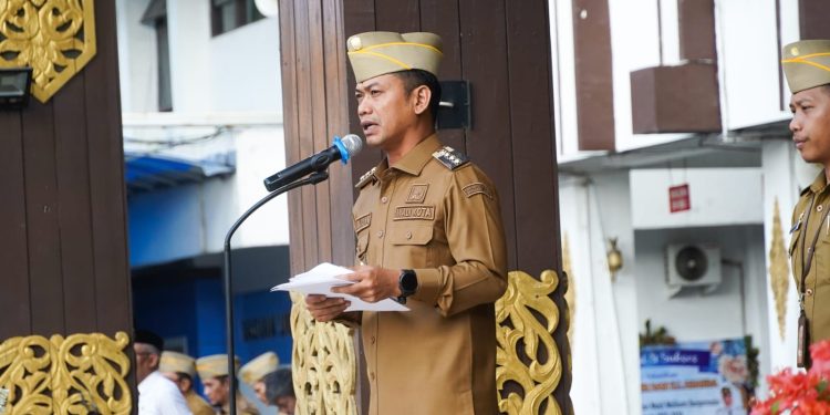 Hari Pertama Bertugas, HM Yamin Ajak ASN Atasi Krisis Sampah