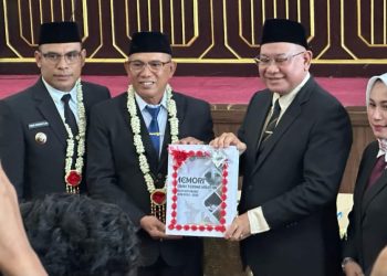 Sertijab, HM Rusli-Syairi Sampaikan Visi Misi di Rapat Paripurna DPRD Kotabaru