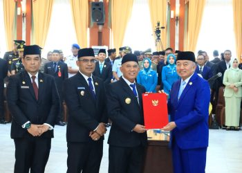 Terima SK Mendagri, Ini Program 100 Hari Bupati dan Wabup Kotabaru